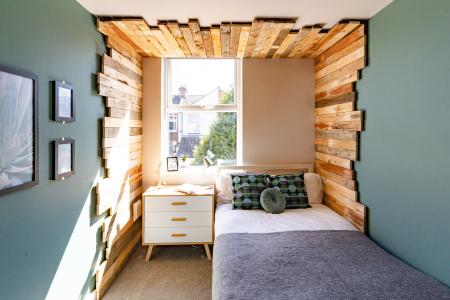 6 bedroom Terraced House to let in Telephone Road, Southsea, Portsmouth, PO4