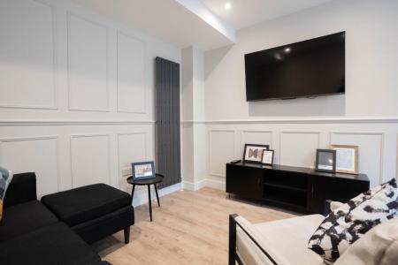 6 bedroom Terraced House to let in Telephone Road, Southsea, Portsmouth, PO4