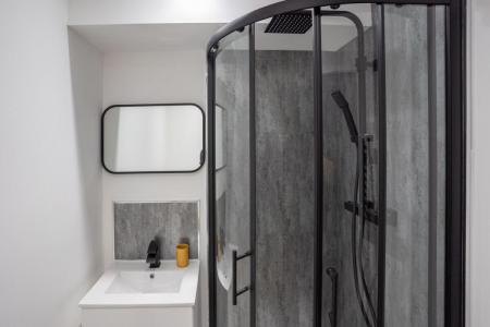 6 bedroom Terraced House to let in Telephone Road, Southsea, Portsmouth, PO4