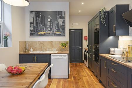 1 bedroom House share to let in Fawcett Road, Southsea, Portsmouth, PO4