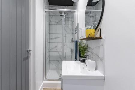 7 bedroom Terraced House to let in Margate Road, Southsea, Portsmouth, PO5