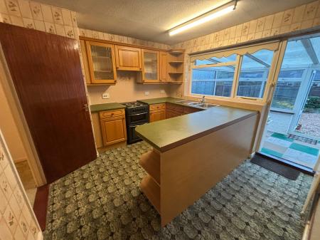 2 bedroom Detached house for sale in Celandine Avenue, Cowplain, PO8