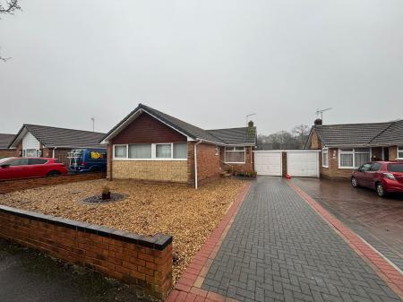 Celandine Avenue, Cowplain, PO8