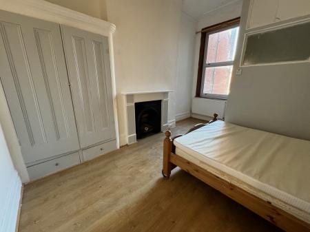 1 bedroom Flat to let in Western Parade, Southsea, Portsmouth, PO5