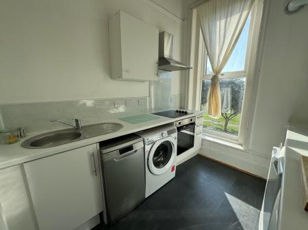 1 bedroom Flat to let in Western Parade, Southsea, Portsmouth, PO5