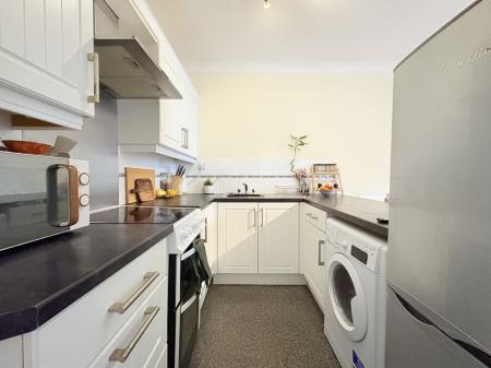 1 bedroom Flat for sale in Castle Road, Southsea, Portsmouth, PO5