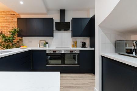 6 bedroom Terraced House to let in Cleveland Road, Southsea, Portsmouth, PO5