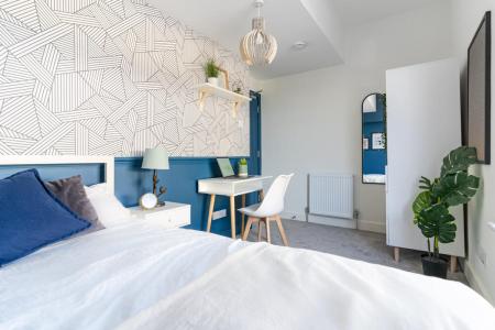 6 bedroom Terraced House to let in Cleveland Road, Southsea, Portsmouth, PO5