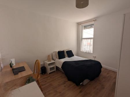 5 bedroom Terraced House to let in Fawcett Road, Southsea, Portsmouth, PO4