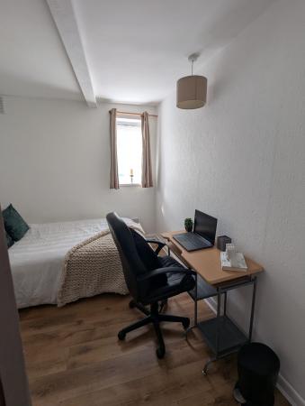 5 bedroom Terraced House to let in Fawcett Road, Southsea, Portsmouth, PO4