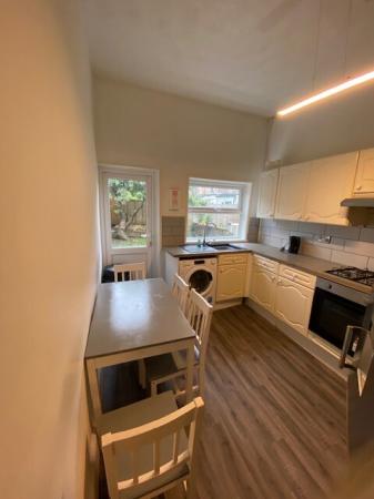 5 bedroom Terraced House to let in Fawcett Road, Southsea, Portsmouth, PO4