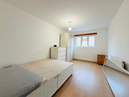 2 bedroom Maisonette to let in Marmion Road, Southsea, Portsmouth, PO5