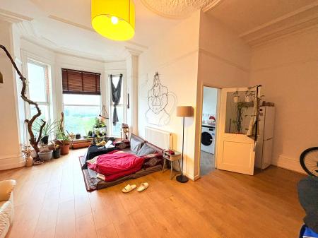 1 bedroom Flat to let in Western Parade, Southsea, Portsmouth, PO5