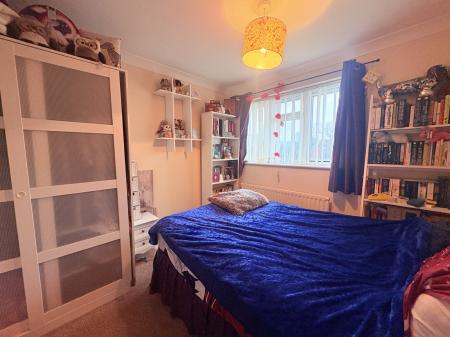 3 bedroom Semi-detached house for sale in Frogmore Lane, Waterlooville, Waterlooville, PO8