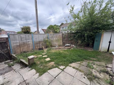 3 bedroom Semi-detached house for sale in Frogmore Lane, Waterlooville, Waterlooville, PO8