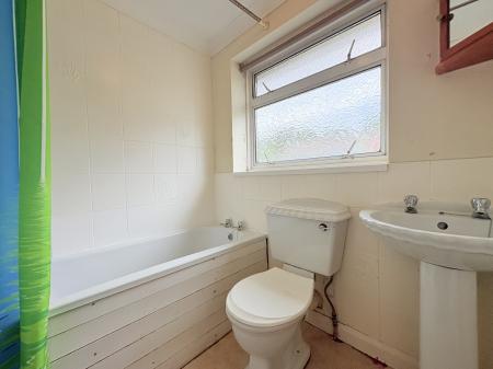 3 bedroom Semi-detached house for sale in Frogmore Lane, Waterlooville, Waterlooville, PO8