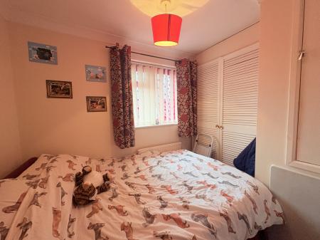 3 bedroom Semi-detached house for sale in Frogmore Lane, Waterlooville, Waterlooville, PO8