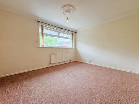 3 bedroom Semi-detached house for sale in Frogmore Lane, Waterlooville, Waterlooville, PO8