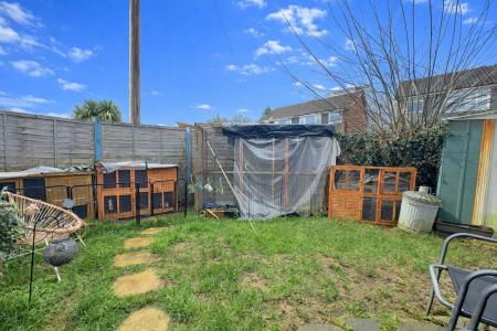 3 bedroom Semi-detached house for sale in Frogmore Lane, Waterlooville, Waterlooville, PO8