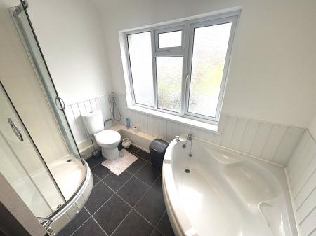 6 bedroom Town house to let in Leominster Road, Paulsgrove, Portsmouth, PO6