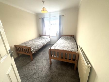 6 bedroom Town house to let in Leominster Road, Paulsgrove, Portsmouth, PO6