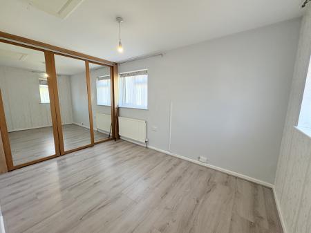 1 bedroom Semi-detached house for sale in Ripon Gardens, Waterlooville, Waterlooville, PO7