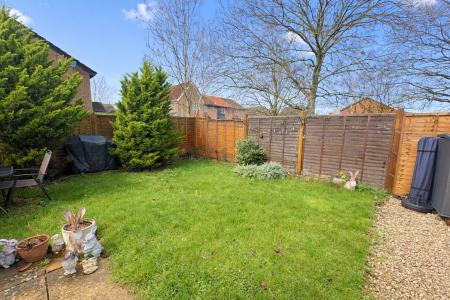 1 bedroom Semi-detached house for sale in Ripon Gardens, Waterlooville, Waterlooville, PO7