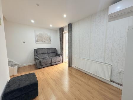 1 bedroom Semi-detached house for sale in Ripon Gardens, Waterlooville, Waterlooville, PO7
