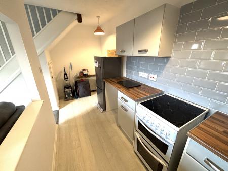 1 bedroom Mews house to let in Rowan Court, Southsea, Portsmouth, PO4