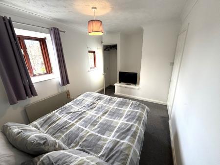 1 bedroom Mews house to let in Rowan Court, Southsea, Portsmouth, PO4