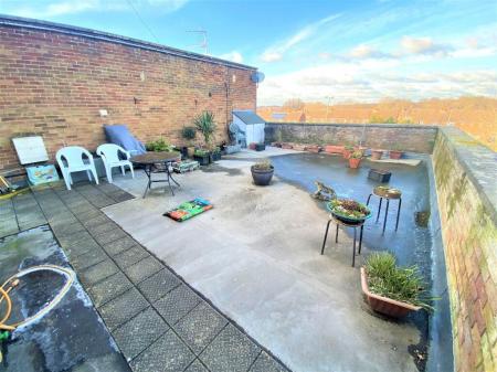 3 bedroom Flat for sale in Greywell Road, Havant, PO9