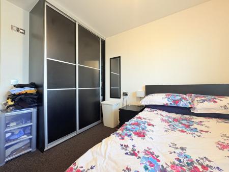 2 bedroom Flat for sale in Gisors Road, Southsea, Portsmouth, PO4