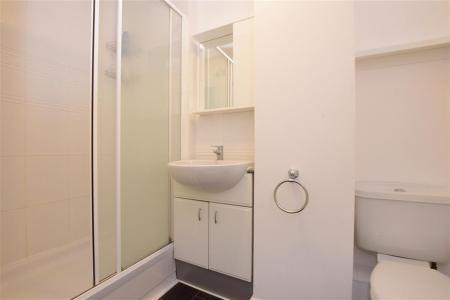 2 bedroom Flat for sale in Gisors Road, Southsea, Portsmouth, PO4