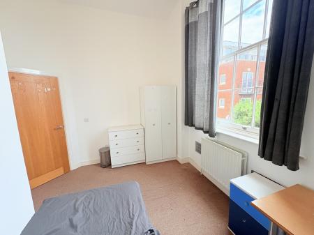 2 bedroom Flat for sale in The Vulcan, Gunwharf Quays, Portsmouth, PO1