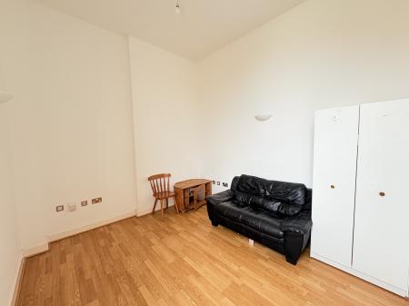 2 bedroom Flat for sale in The Vulcan, Gunwharf Quays, Portsmouth, PO1