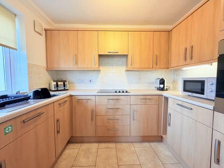 1 bedroom Flat for sale in Alverstone Road, Southsea, Portsmouth, PO4