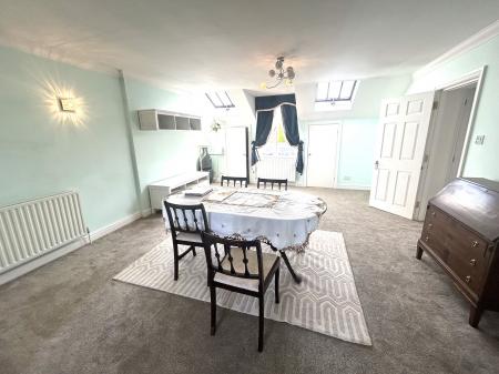 2 bedroom Penthouse to let in Royal Gate, Eastney, Portsmouth, PO4