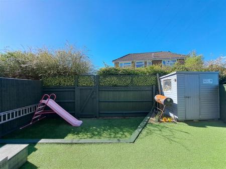 3 bedroom Terraced House to let in Cygnet Court, Portchester, Fareham, PO16