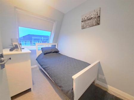 3 bedroom Terraced House to let in Cygnet Court, Portchester, Fareham, PO16