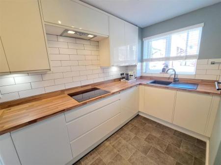 3 bedroom Terraced House to let in Cygnet Court, Portchester, Fareham, PO16
