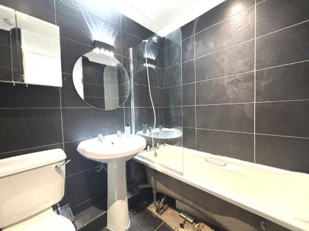 2 bedroom Flat to let in Horse Sands Close, Eastney, Portsmouth, PO4