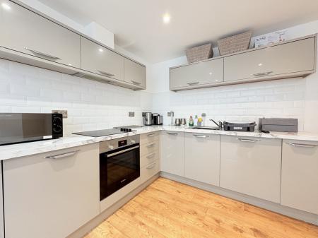 1 bedroom Flat for sale in London Road, North End, Portsmouth, PO2