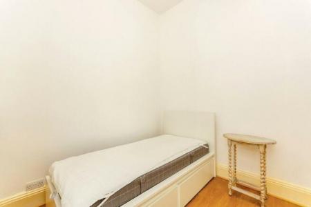 1 bedroom Flat to let in Western Parade, Portsmouth, PO5