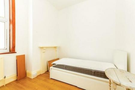 1 bedroom Flat to let in Western Parade, Portsmouth, PO5