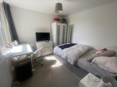 7 bedroom Terraced House to let in Telephone Road, Southsea, Portsmouth, PO4