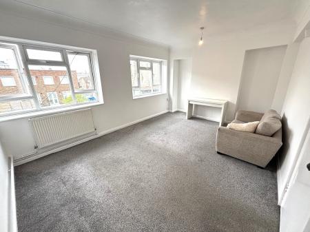 2 bedroom Flat to let in Palmerston Road, Southsea, Portsmouth, PO5