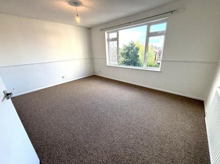 2 bedroom Flat to let in Outram Road, Southsea, Portsmouth, PO5