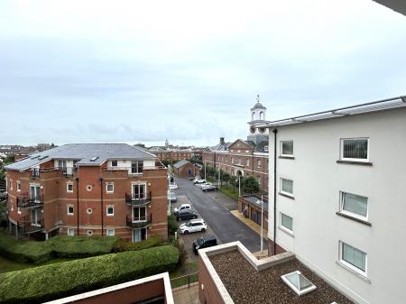 2 bedroom Flat to let in The Canalside, Gunwharf Quays, Portsmouth, PO1