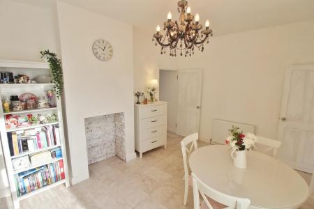 2 bedroom Terraced House to let in Forton Road, Fratton, Portsmouth, PO1