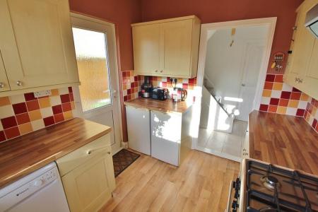 2 bedroom Terraced House to let in Forton Road, Fratton, Portsmouth, PO1
